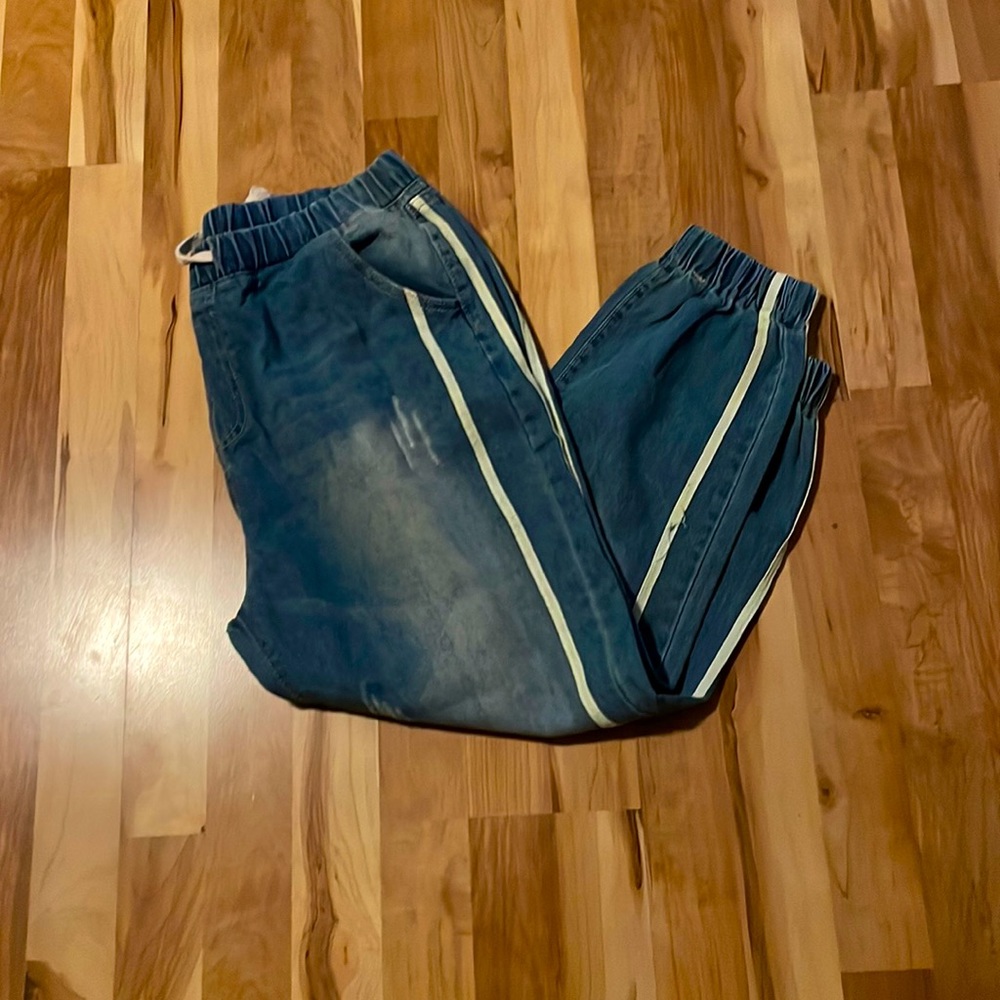 Jogger style jeans